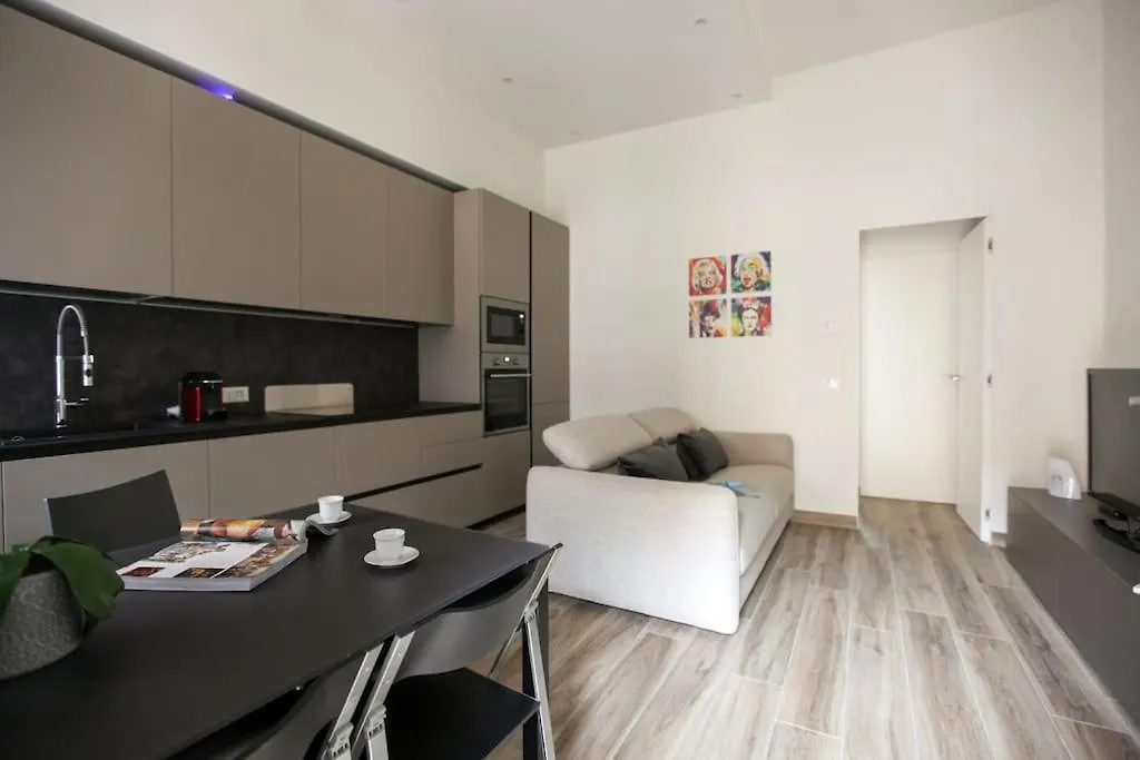 Ferienwohnung Hacca Collection - Isola-Garibaldi District 1Br Mailand Italien