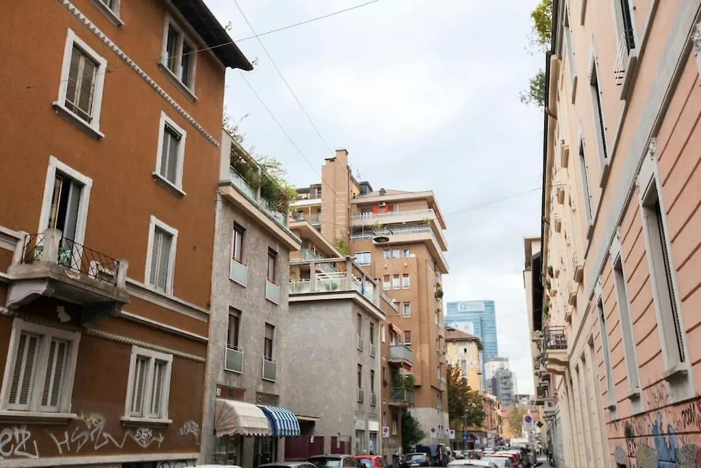 Ferienwohnung Hacca Collection - Isola-Garibaldi District 1Br Mailand